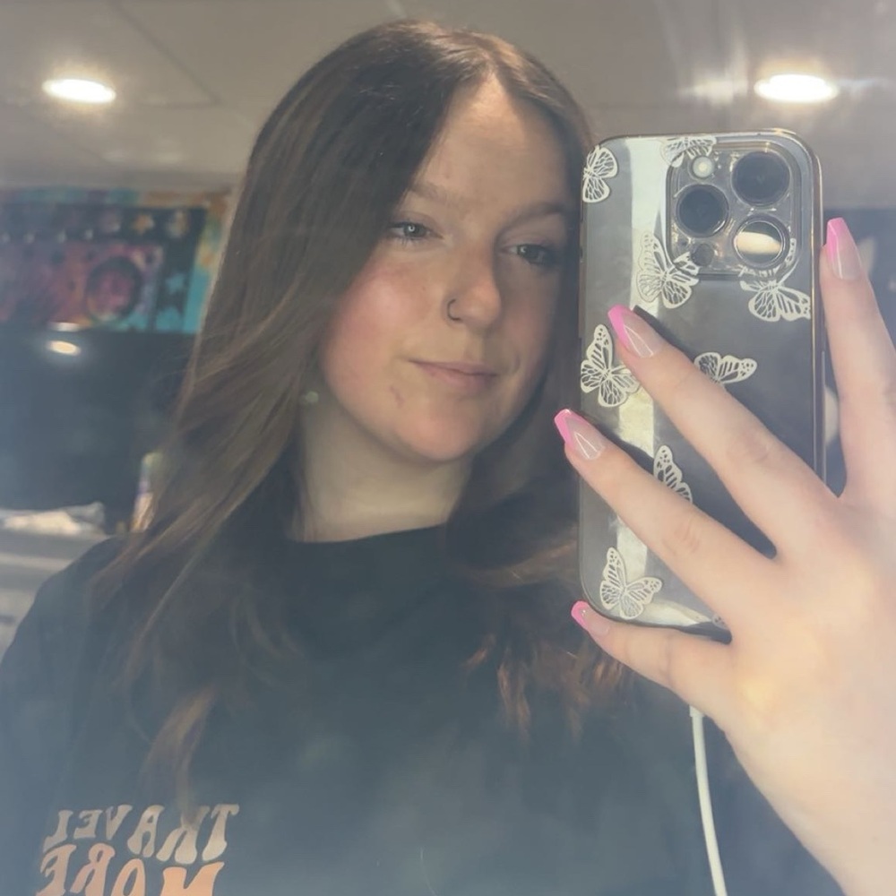 Meet your Posher, Caitlyn